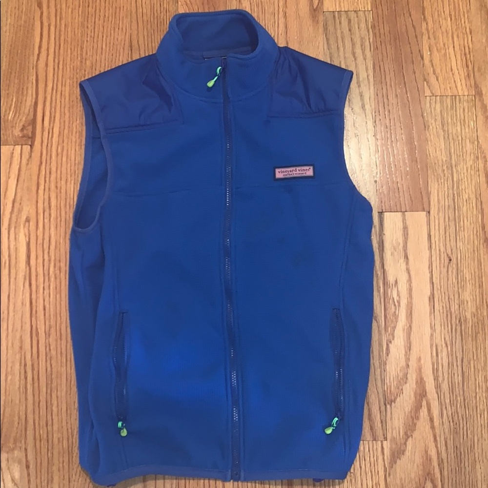 Vineyard vines vest